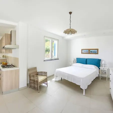 Giannetta * Canneto (Lipari)